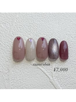 クレームルバン/2月トレンドネイル4種¥7000