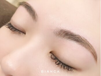 ビアンカ 錦糸町店(Bianca)の写真/メンズもOKのアイブロウで理想の目元へ！お顔に合わせた似合わせ美眉が3980円で体験♪