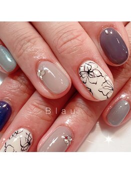 カジュアル手書き花ネイル Pg ブラウ ネイル パーティー Blau Nail Party のフォトギャラリー ホットペッパービューティー