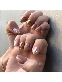 シンプルベージュネイル