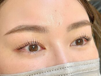 スミスアヴェダ(SMITH AVEDA)の写真/丁寧なカウンセリングとデザイン力で、まつ毛も眉毛もトータルデザイン！魅力をさらに引き出します♪