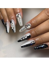 ～ホワイト×ブラックネイル～