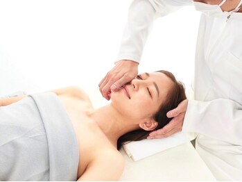 ビキュール 恵比寿店(美cuol)/ゆがみも撃退!左右対称小顔★