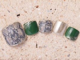 パイソンネイル10480円