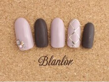 ブランロール 中目黒店(Blanl'or)/大人可愛いモカネイル