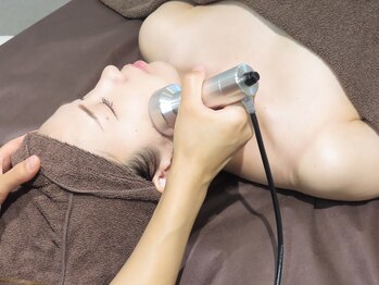 ミタメ 銀座店(MITAME)/痛みのない”脂肪燃解”で安心♪