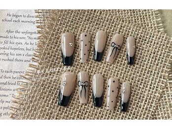 ハロ(Halo)/リボン＆フレンチネイル