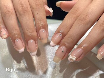 ビジュアンダー(Biju_)/フレンチネイル