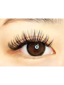 ボリュームのある目元にしたい