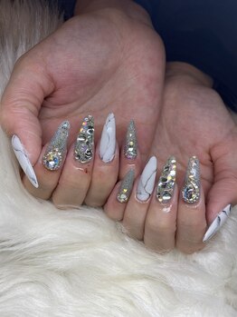 カットアンドスタイル クラウン(Cut & Style Clown)/横浜/ジェル/スカルプ/長さだし