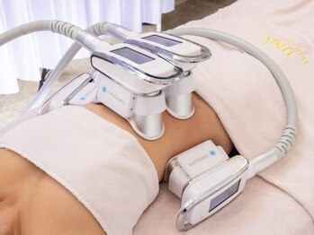 【医療クリニック提携】脂肪冷却/小顔/WINBACK&ハイパーナイフ <SALON de MOMO>の写真/落ちにくい脂肪に徹底アプローチ!冷却だけじゃない、準備と仕上げのトリプルケアで理想のサイズダウンへ。