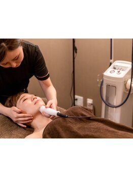 ホウレイ線・たるみ改善！予防ケア