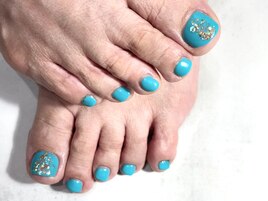 ターコイズフットネイル
