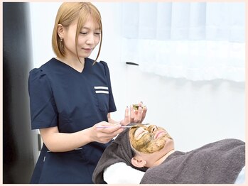 サロン エヌ(SALON N)の写真/毛穴の開き・黒ずみ・角栓に効果◎お肌のデトックス＆ケアで、引き締まった陶器肌を叶えるハーブピーリング