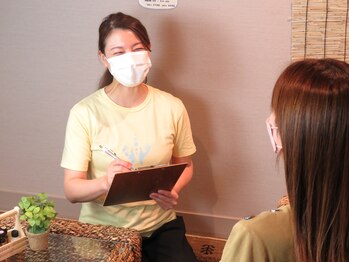 リラクゼーションスパ ソラシエ/カウンセリング風景