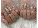 星担当★綺麗めワンホンネイル