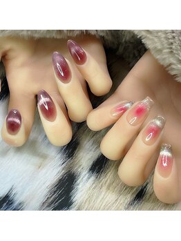 チーク×マグネットネイル