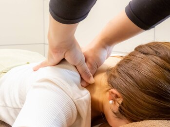 いわみ接骨院/肩周りのもみほぐし♪