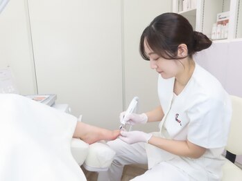 レフス 北参道店(REFUSS)の写真/美しく快適な足元に★「期間限定5000円OFF！トータルフットケアコース11,800円→6,800円