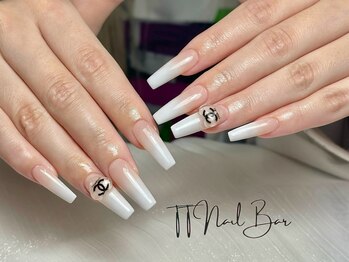 ティティネイルバー(T.T Nail Bar)/長さ出しグラデーションネイル