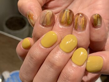 ネイルズ ララ(nails Lala)/アシメネイル。