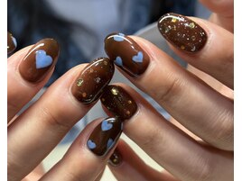ブラウン×水色ネイル