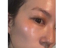 イヴトワエ(eiv Toi et A)の雰囲気（素肌を再構築/スイス再生スキンケア/肌細胞を活性/お肌を底上げ）