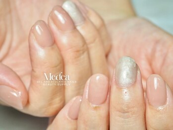 ミーディア(Medea)/