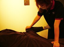 スマイルハンド 大阪駅前第2ビル店/腰脚ストレッチ