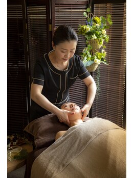 コンソラーレ/フェイシャルトリートメント