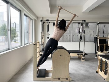 オーケー(OKAY)/セッション風景【ピラティス】