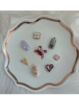 リュークス(luxe)の写真/カラー500色/パーツ1000個と豊富なバリエーションをご用意！あなたの「なりたい」が見つかるネイルサロン☆