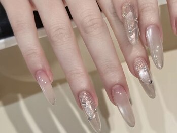 ミュウミュウ(miumiu)/冬限定ネイル特集