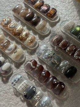 アール(R)の写真/駐車場有◎洗練された空間＆季節に合わせたデザインをお得な価格で・・・♪定額ニュアンス￥6000～