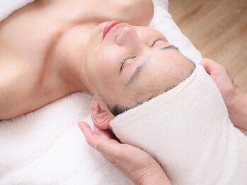 メナードフェイシャルサロン 長興寺/3.スチーミング