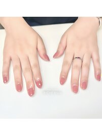 オフィスにおすすめピンクネイル