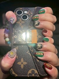 GUCCIネイル　イヴ指名アート