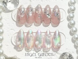 キラキラピンクネイル