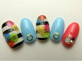 ネイルサロン ドレリッチ 大宮店(drerich)/ボーダーフラワー