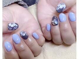 くすみカラーの手描きフラワー☆