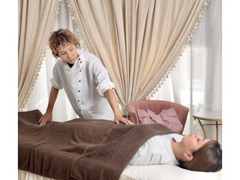 心身整体 ゆにばーす。/むくみは骨格から？内臓から？