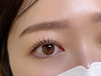ディアリリー 栄店(Dia Lily.)の写真/【とにかく映えたい!!】ボリュームUPしたい!!という方にもオススメ◎目の形やまつ毛の癖に合わせて施術☆