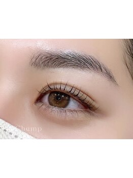 ナチュラル上品な目元にしたい