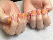 バーガンディ 鶴田(BURGUNDY)/ストライプネイル