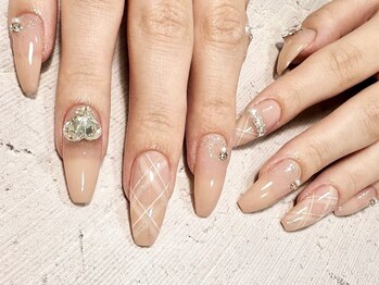 ブリエ(Briller)の写真/【口コミ高評価！】肌馴染みの良いカラー×美フォルム仕上げで納大満足！指先そのものを美しく魅せます♪