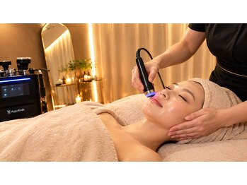 サロンドアイ(Salon de eye)の写真/【結果重視の肌管理】ラエッセハーブピーリング・プラズマで憧れの水光肌へ☆内側から輝くハリツヤを実感◎