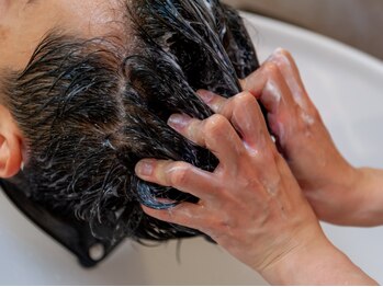 アウィンヘッドスパ(awin head spa)の写真/《育毛促進ヘッドスパ70分¥16500》ヒト幹細胞を使ったケアで髪や頭皮のお悩みを根本から改善！[中目黒]