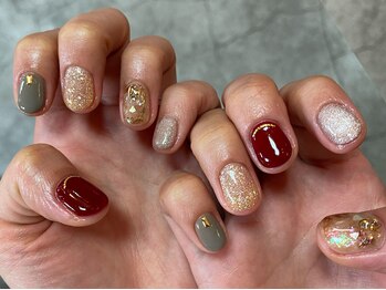 カーティシーネイルズ(curtisii NAILS)/