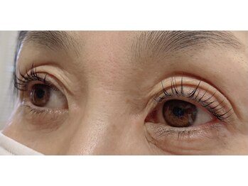 レイネイル アンド レイアイ 長嶺店(RAY NAIL & ray eye)/アッパーリフトカール