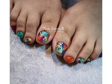 ネイルサロン R/フット贅沢デザインコース